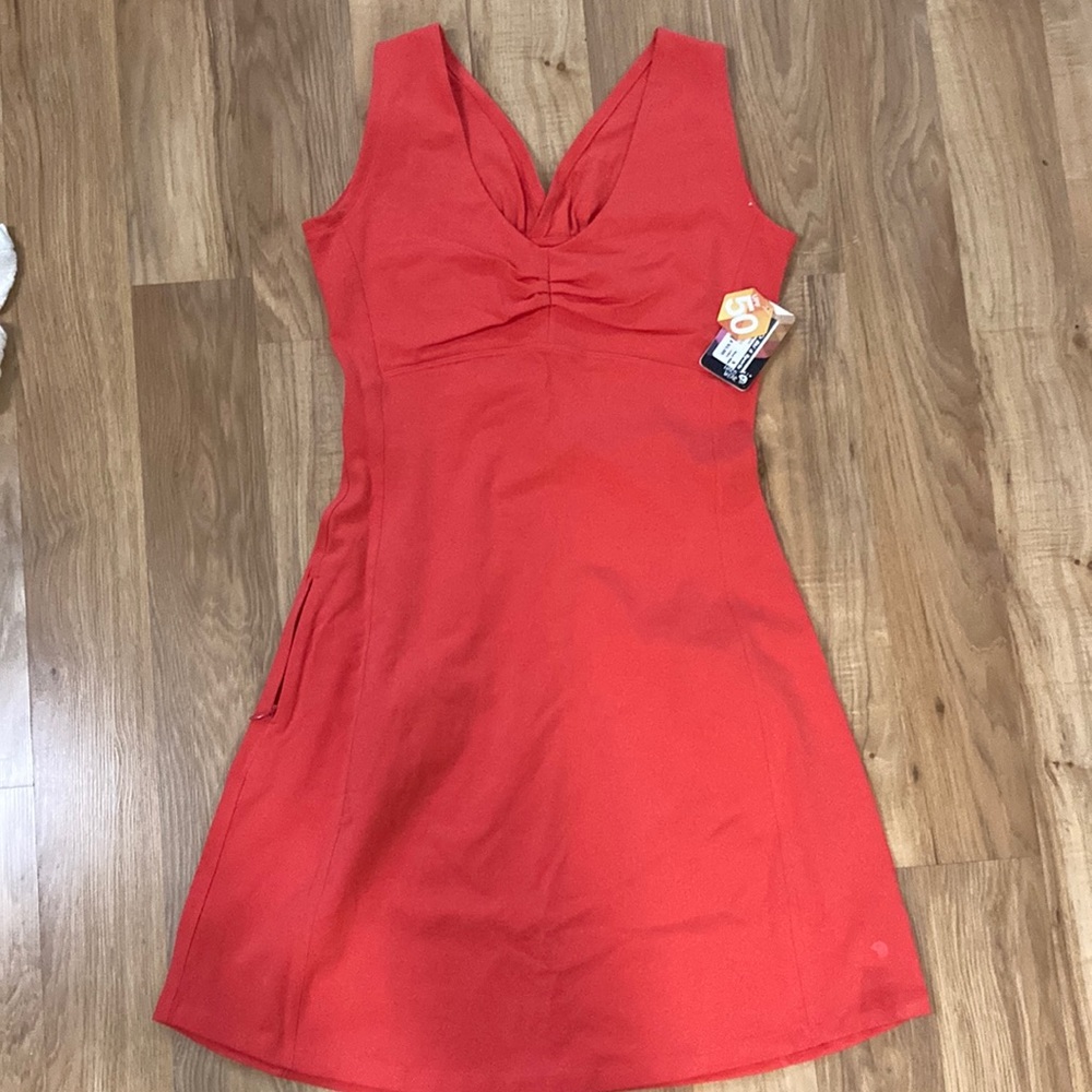NWT Mountain Hardwear outdoor dress, coral